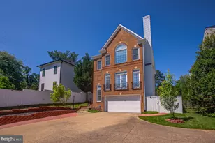 1628 Great Falls St, McLean, VA 22101 - Photo 1