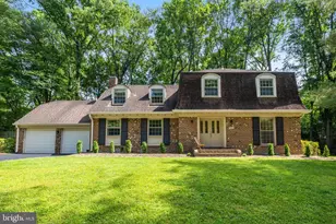 1427 Laurel Rd, Vienna, VA 22182 - Photo 1