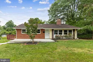 4527 Roundhill Rd, Alexandria, VA 22310 - Photo 1