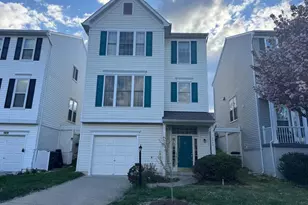 6540 Creek Run Dr, Centreville, VA 20121 - Photo 1