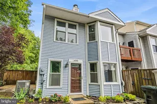 6001 Rabbit Hill Ct, Centreville, VA 20121 - Photo 1