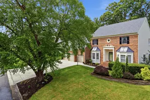 5384 Ashleigh Rd, Fairfax, VA 22030 - Photo 1