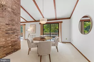 8000 Seven Hills Ct, Clifton, VA 20124 - Photo 19