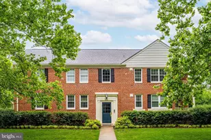 6718 W Wakefield Dr, Alexandria, VA 22307 - Photo 1