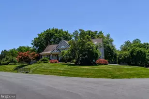 11061 Tottenham Ln, Reston, VA 20194 - Photo 1