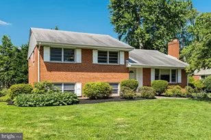 7011 Hector Rd, McLean, VA 22101 - Photo 1