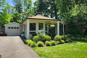 2207 Fordham Dr, Alexandria, VA 22307 - Photo 1