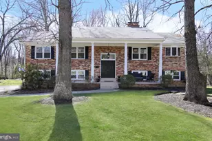 8947 Colesbury Pl, Fairfax, VA 22031 - Photo 1