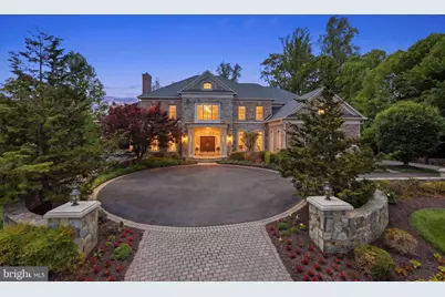 7818 Crownhurst Court, McLean, VA 22102 - Photo 1
