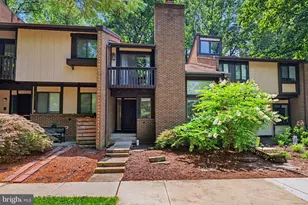 2105 Glencourse Ln, Reston, VA 20191 - Photo 1