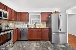 4867 Carriagepark Rd, Fairfax, VA 22032 - Photo 29