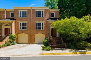 1433 McLean Mews Ct, McLean, VA 22101 - Photo 1