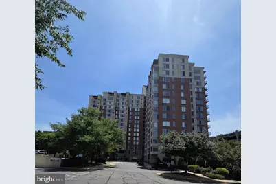 2726 Gallows Road #901, Vienna, VA 22180 - Photo 1