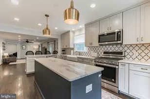 9911 Barnsbury Ct, Fairfax, VA 22031 - Photo 1