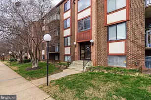 9728 Kingsbridge Dr, Fairfax, VA 22031 - Photo 1