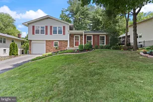 5803 Wood Laurel Ct, Burke, VA 22015 - Photo 1