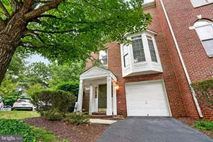 4190 Lower Park Dr, Fairfax, VA 22030 - Photo 1