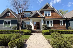 1674 Chain Bridge Rd, McLean, VA 22101 - Photo 1