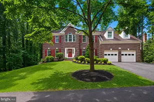 7919 Bracksford Ct, Fairfax Station, VA 22039 - Photo 1