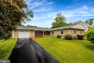 4315 Markwood Ln, Fairfax, VA 22033 - Photo 1