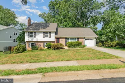 519 Woodland Court NW, Vienna, VA 22180 - Photo 1
