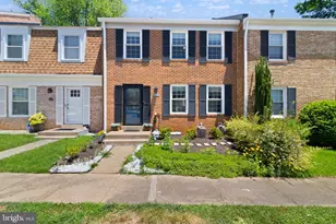 5534 Kendrick Ln, Burke, VA 22015 - Photo 1