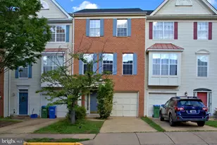 6285 Clay Pipe Ct, Centreville, VA 20121 - Photo 1