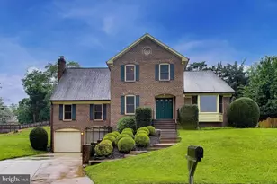 1018 Salt Meadow Ln, McLean, VA 22101 - Photo 1
