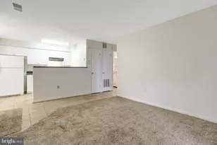 8639 Beekman Pl, Alexandria, VA 22309 - Photo 3