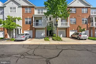 13038 Cabin Creek Rd, Herndon, VA 20171 - Photo 1