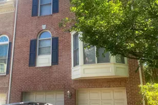 6630 Hampton View Pl, McLean, VA 22101 - Photo 1