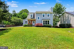 4316 Silas Hutchinson Dr, Chantilly, VA 20151 - Photo 1