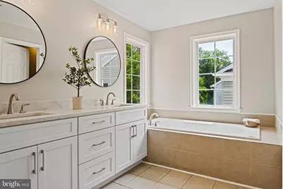 4103 Oak Village Landing, Fairfax, VA 22033 - Photo 25