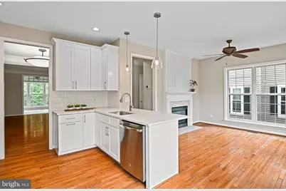 4103 Oak Village Landing, Fairfax, VA 22033 - Photo 7