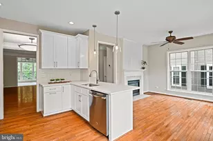 4103 Oak Village Landing, Fairfax, VA 22033 - Photo 7