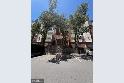 1504 Lincoln Way #123, McLean, VA 22102 - Photo 1