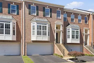 8656 Royal Worcester Ln, Fairfax, VA 22031 - Photo 1