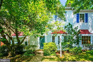 9816 Oakdale Woods Ct, Vienna, VA 22181 - Photo 1