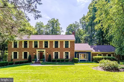 401 Seneca Road, Great Falls, VA 22066 - Photo 1