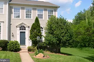 6863 Drifton Ct, Centreville, VA 20121 - Photo 1