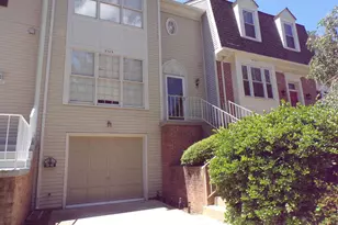 8305 Ridge Crossing Ln, Springfield, VA 22152 - Photo 1