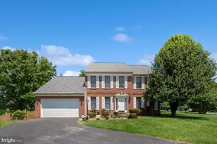 893 Broad Oaks Dr, Herndon, VA 20170 - Photo 1