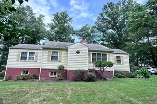 8924 Walker St, Fairfax, VA 22032 - Photo 1