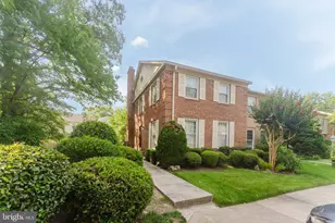 8001 Bethelen Woods Ln, Springfield, VA 22153 - Photo 1