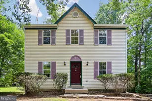 15226 Elk Run Rd, Chantilly, VA 20151 - Photo 1