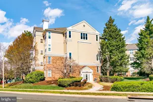 2204 Westcourt Ln, Herndon, VA 20170 - Photo 1