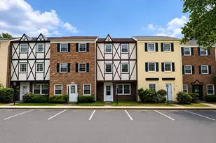 14761 Ealing Ct, Centreville, VA 20120 - Photo 1