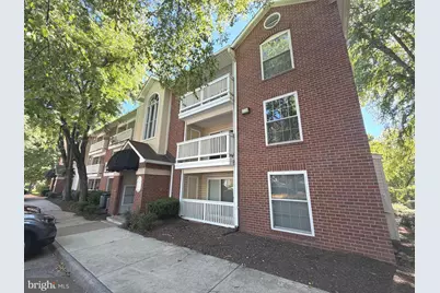 1534 Lincoln Way #204, McLean, VA 22102 - Photo 1