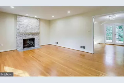 7321 Reddfield Court, Falls Church, VA 22043 - Photo 3