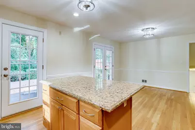 7321 Reddfield Court, Falls Church, VA 22043 - Photo 5